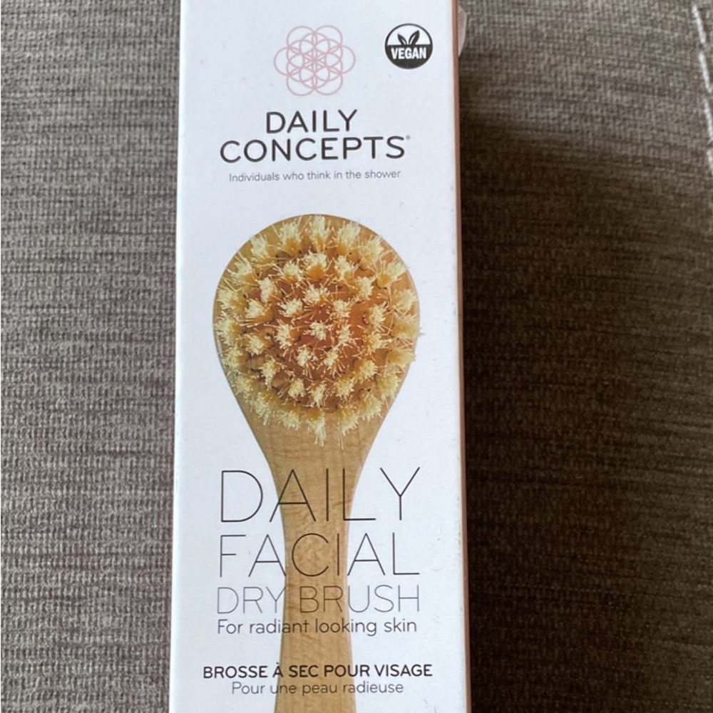 Daily concepts daily facial brush